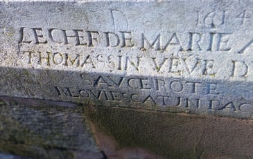Les encastrés du cimetière de Varangéville