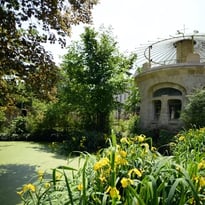 Visite commentée « Un aquarium, un cénotaphe et une porte : trois histoires dans le jardin du musée de l'Ecole de Nancy »