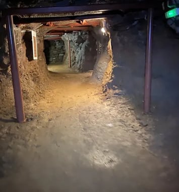 Visite d'une mine de fer de la tour Eiffel et de l'accumulateur à minerai Zublin