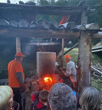 Guinguette de la fête du fer, spectacle de feu, et sortie de loupe la nuit