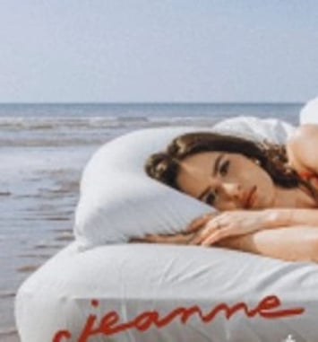 Jeanne Naïri Tour